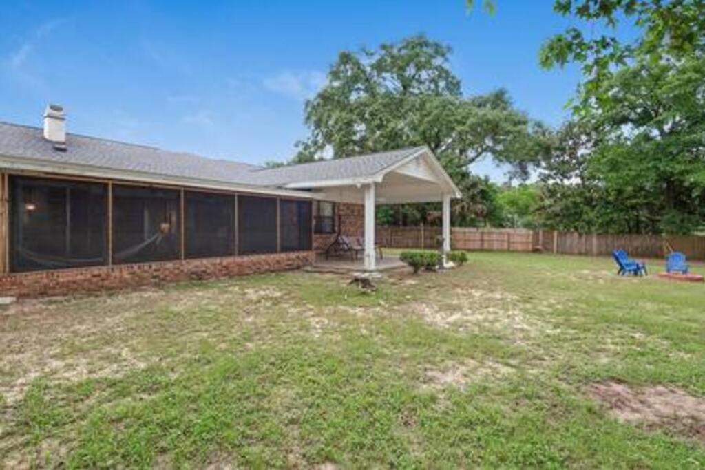 Quiet Relaxing Home - Close To Downtown & Beach 4Br-2Bt Pensacola Buitenkant foto