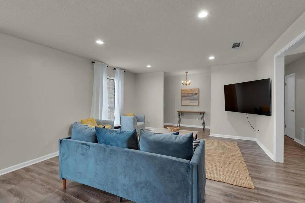Quiet Relaxing Home - Close To Downtown & Beach 4Br-2Bt Pensacola Buitenkant foto