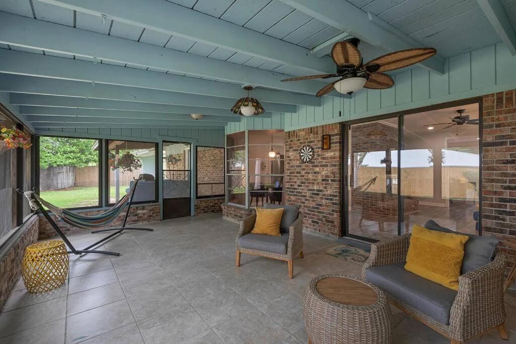 Quiet Relaxing Home - Close To Downtown & Beach 4Br-2Bt Pensacola Buitenkant foto
