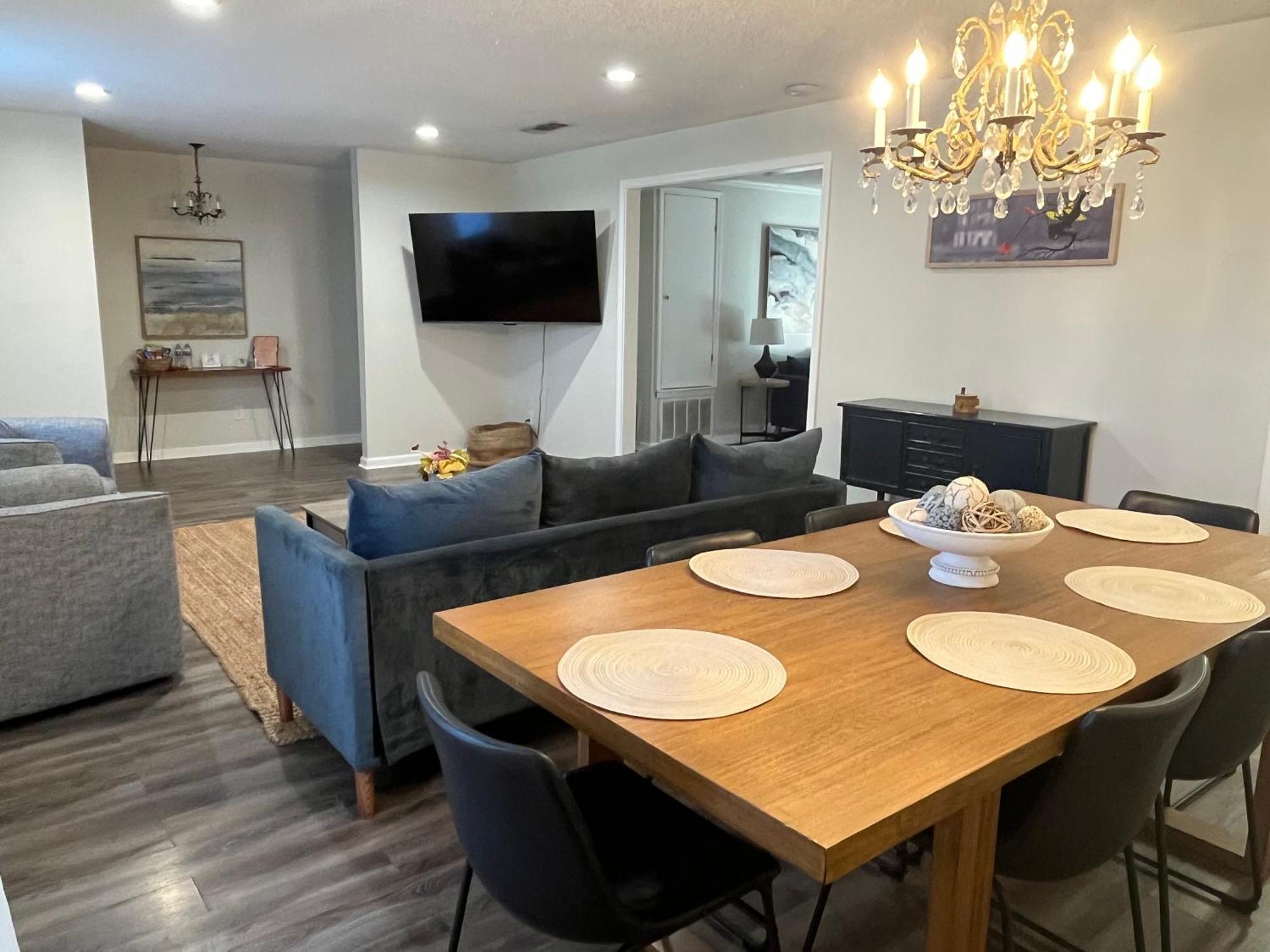 Quiet Relaxing Home - Close To Downtown & Beach 4Br-2Bt Pensacola Buitenkant foto