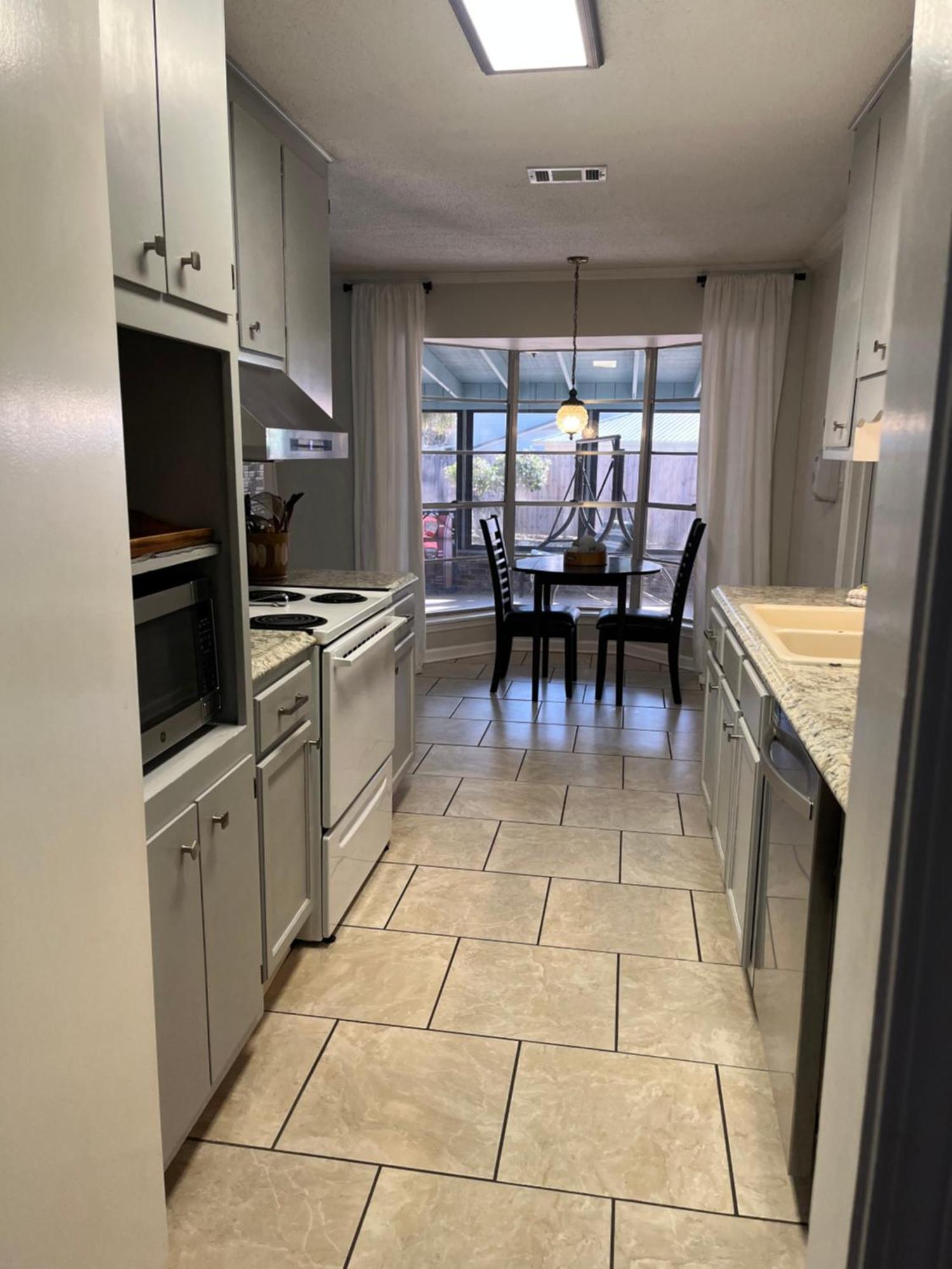 Quiet Relaxing Home - Close To Downtown & Beach 4Br-2Bt Pensacola Buitenkant foto